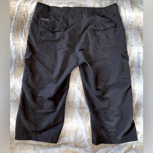 Columbia Women’s hiking capris size 8